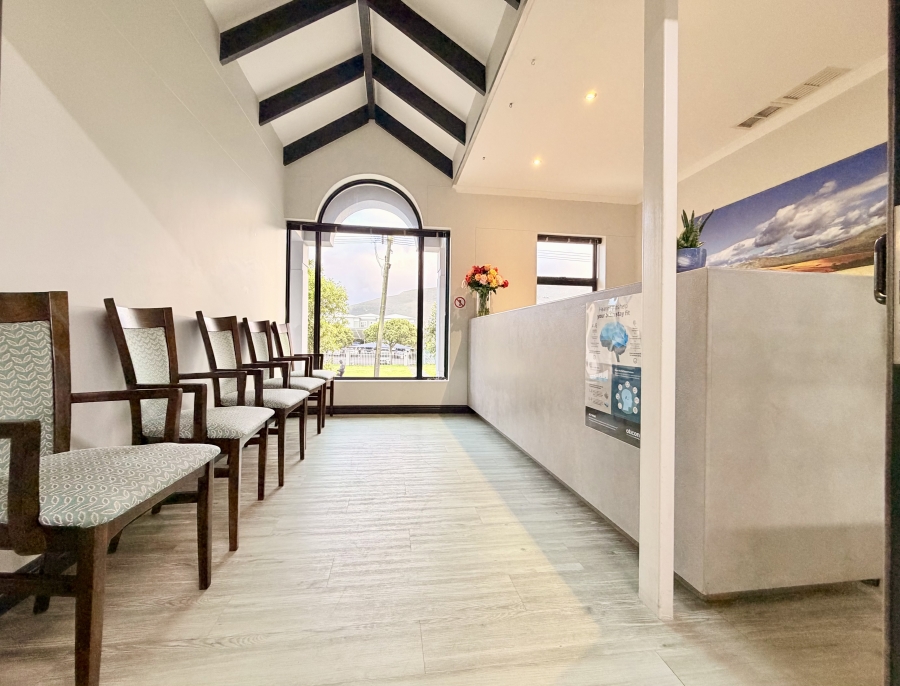 Commercial Property for Sale in Westcliff Western Cape